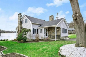 Candlewood Lake House